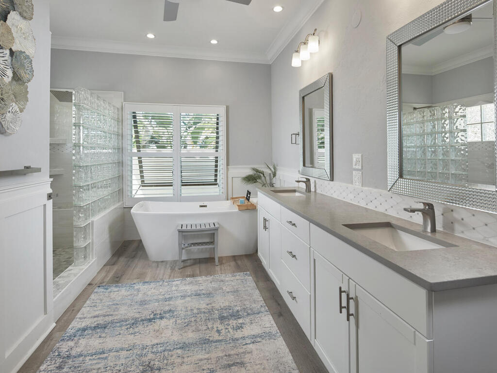Marco Island, Florida, 34145, United States, 4 Bedrooms Bedrooms, ,4 BathroomsBathrooms,Residential,Active,2030561