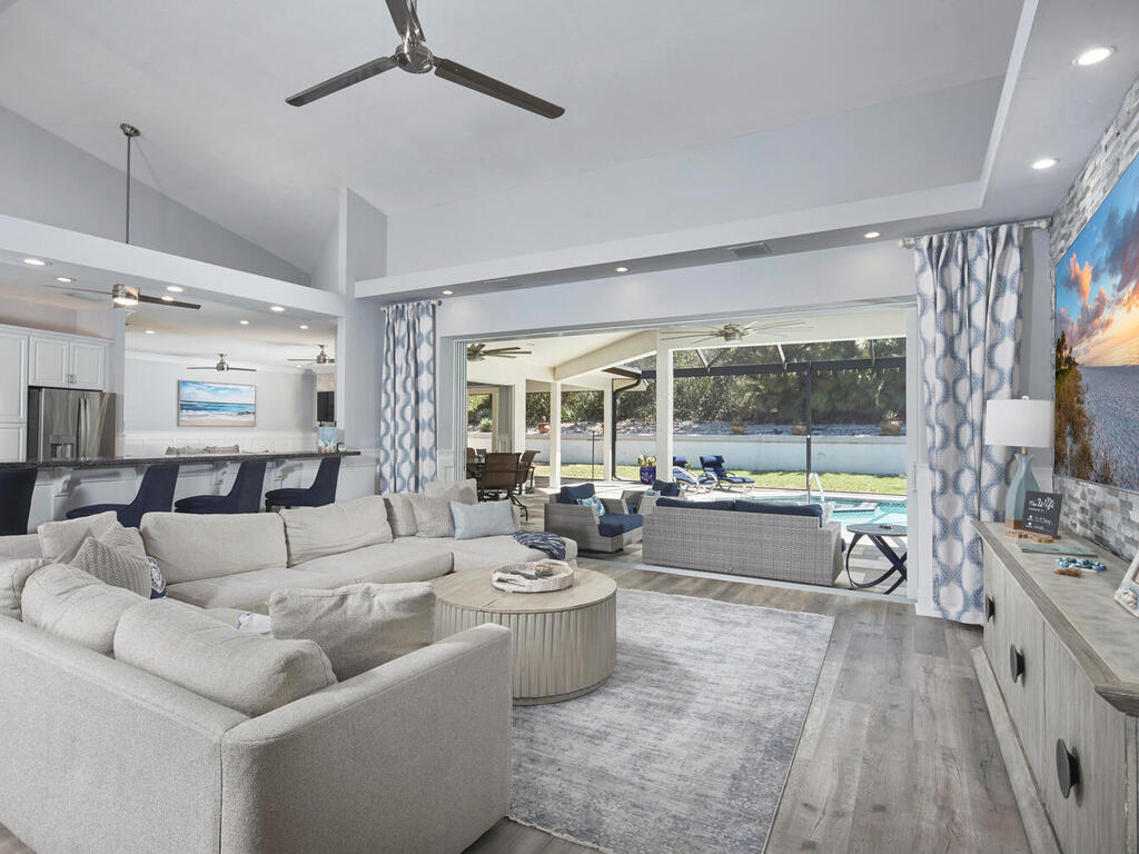 Marco Island, Florida, 34145, United States, 4 Bedrooms Bedrooms, ,4 BathroomsBathrooms,Residential,Active,2030561