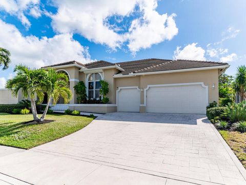 716 HERNANDO DRIVE, Marco Island, FL 34145 - #: 2232220