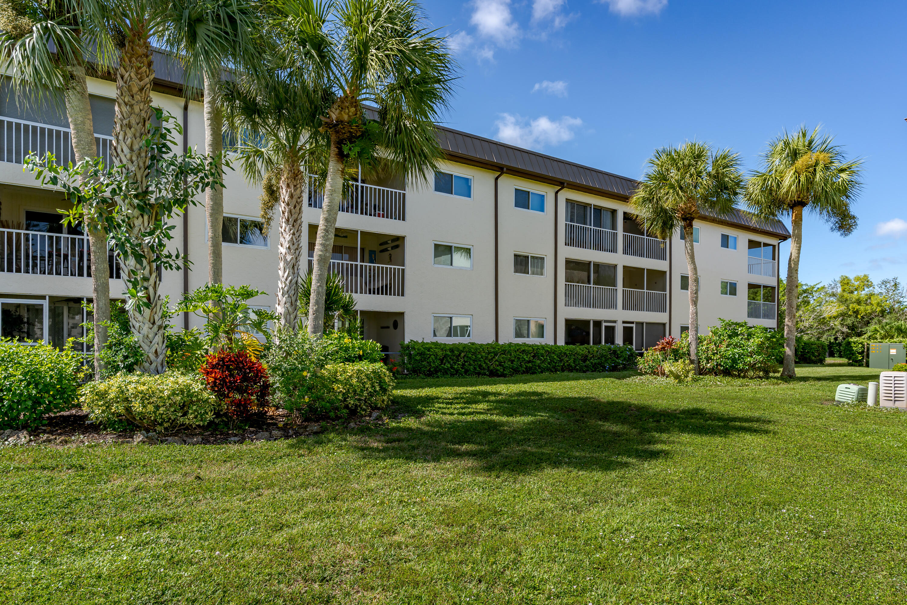 Naples, Florida 34114, United States, 2 Bedrooms Bedrooms, ,2 BathroomsBathrooms,Residential,Active,214894