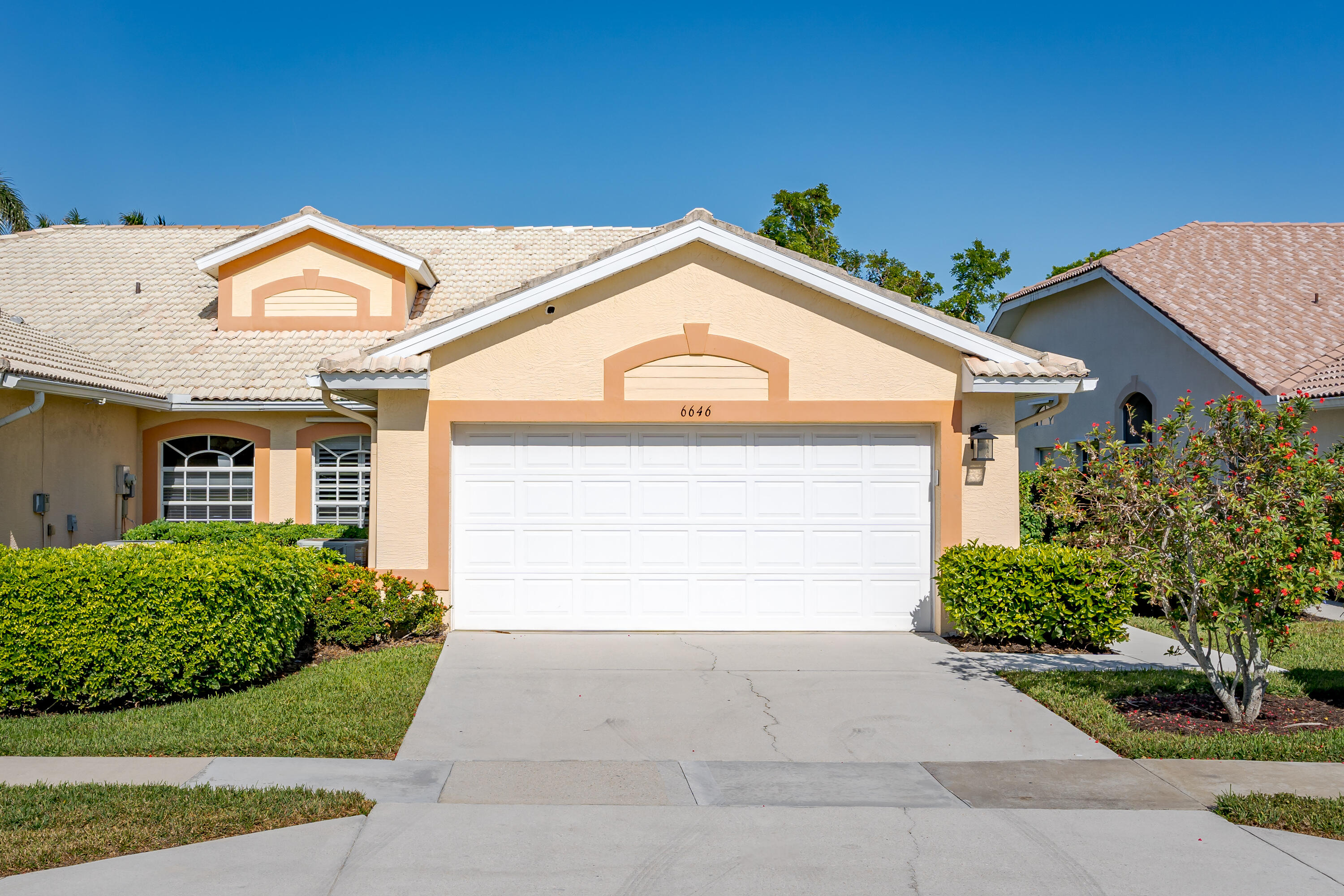 Naples, Florida 34113, United States, 2 Bedrooms Bedrooms, ,2 BathroomsBathrooms,Residential,Active,29187