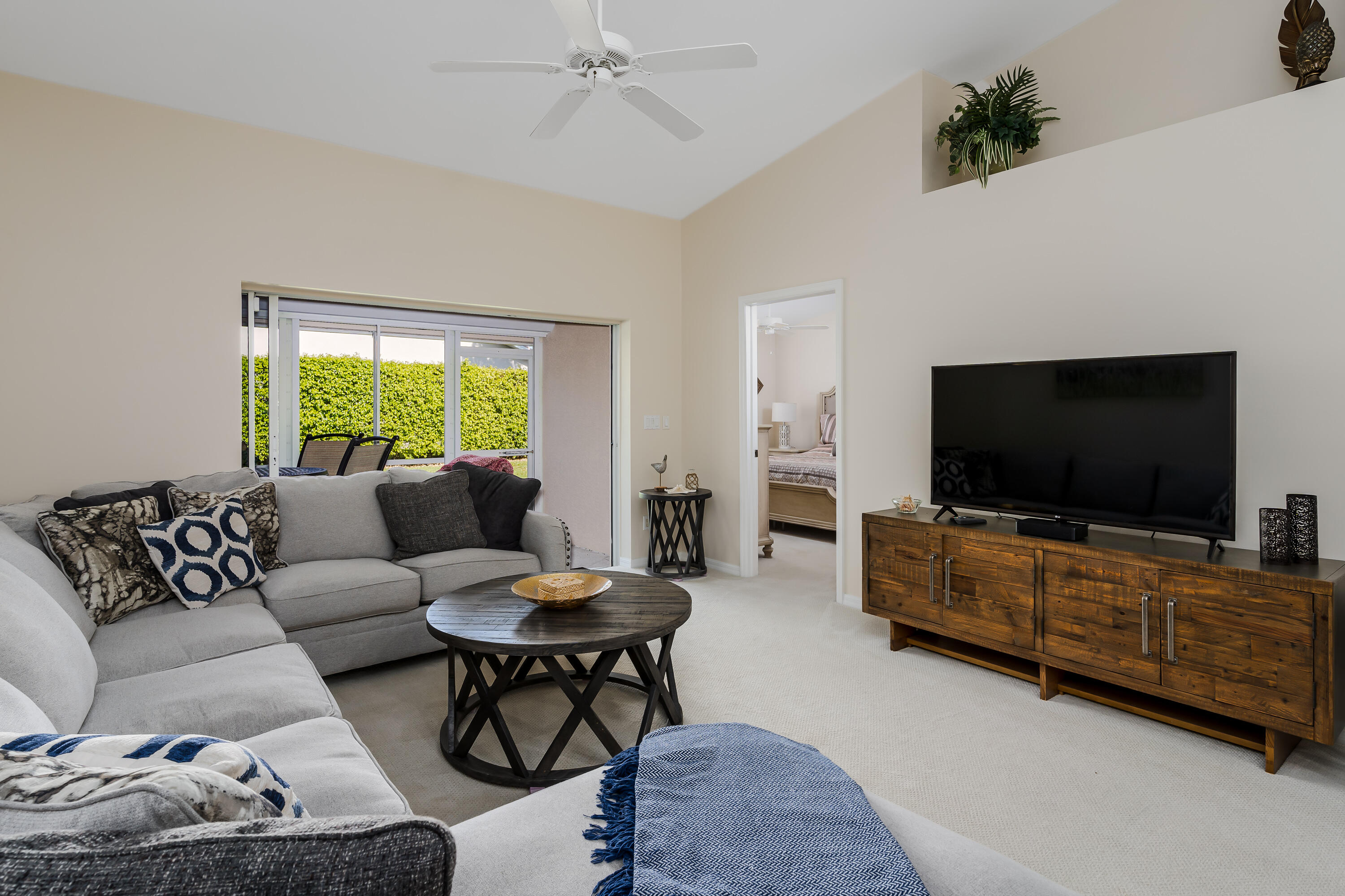 Naples, Florida 34113, United States, 2 Bedrooms Bedrooms, ,2 BathroomsBathrooms,Residential,Active,29187