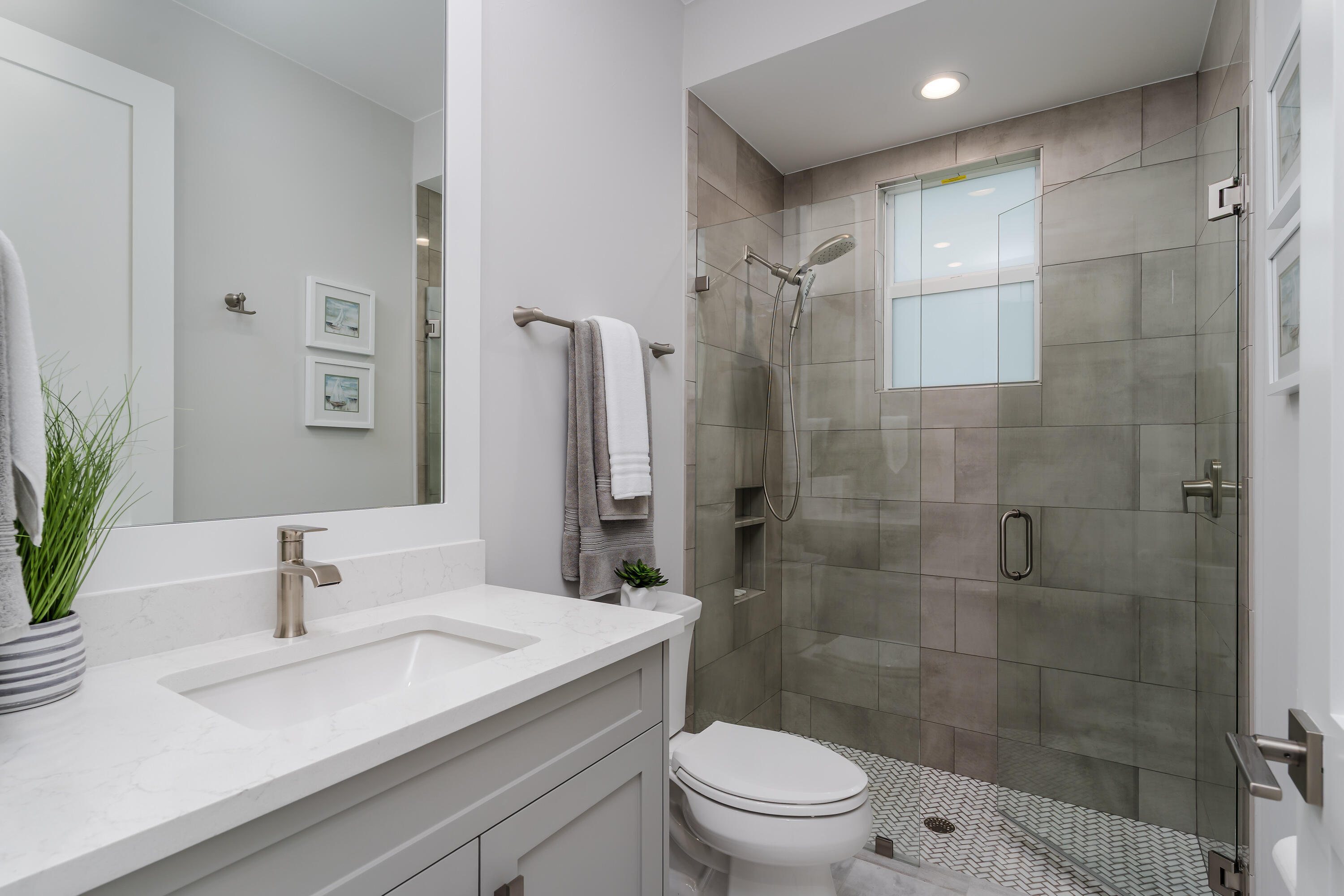 Marco Island, Florida 34145, United States, 4 Bedrooms Bedrooms, ,4 BathroomsBathrooms,Residential,Active,256750