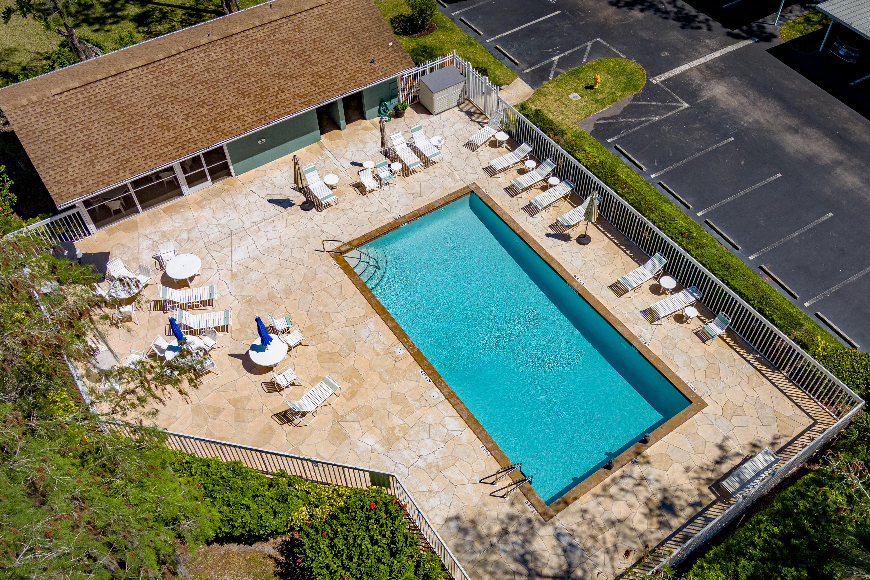 Naples, Florida 34112, United States, 2 Bedrooms Bedrooms, ,2 BathroomsBathrooms,Residential,Active,97678