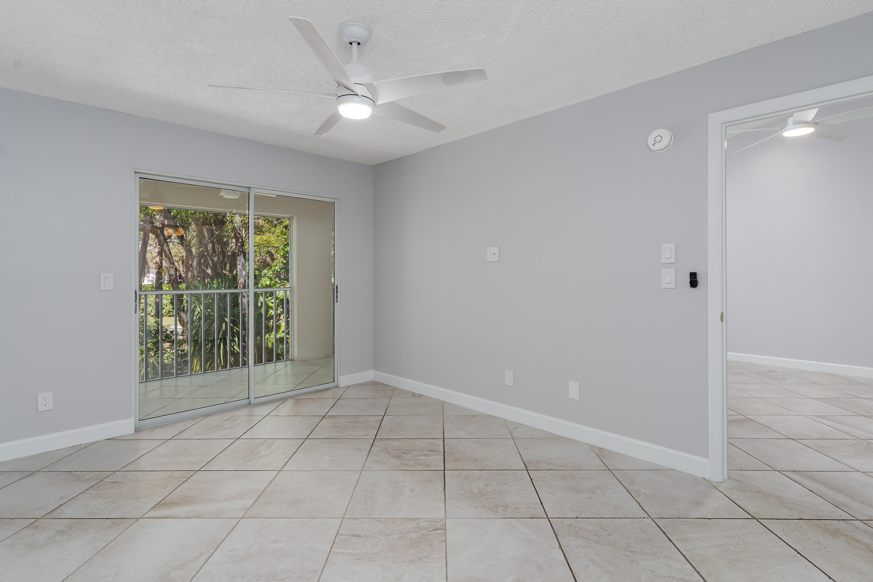 Naples, Florida 34112, United States, 2 Bedrooms Bedrooms, ,2 BathroomsBathrooms,Residential,Active,97678