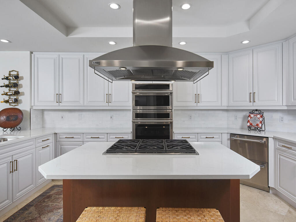 Marco Island, Florida, 34145, United States, 3 Bedrooms Bedrooms, ,4 BathroomsBathrooms,Residential,Active,2015252