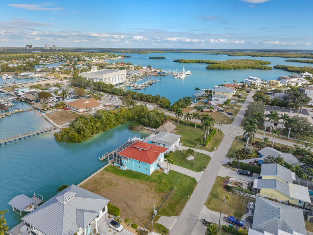 Naples, Florida, 34113, United States, 4 Bedrooms Bedrooms, ,3 BathroomsBathrooms,Residential,Active,2016424