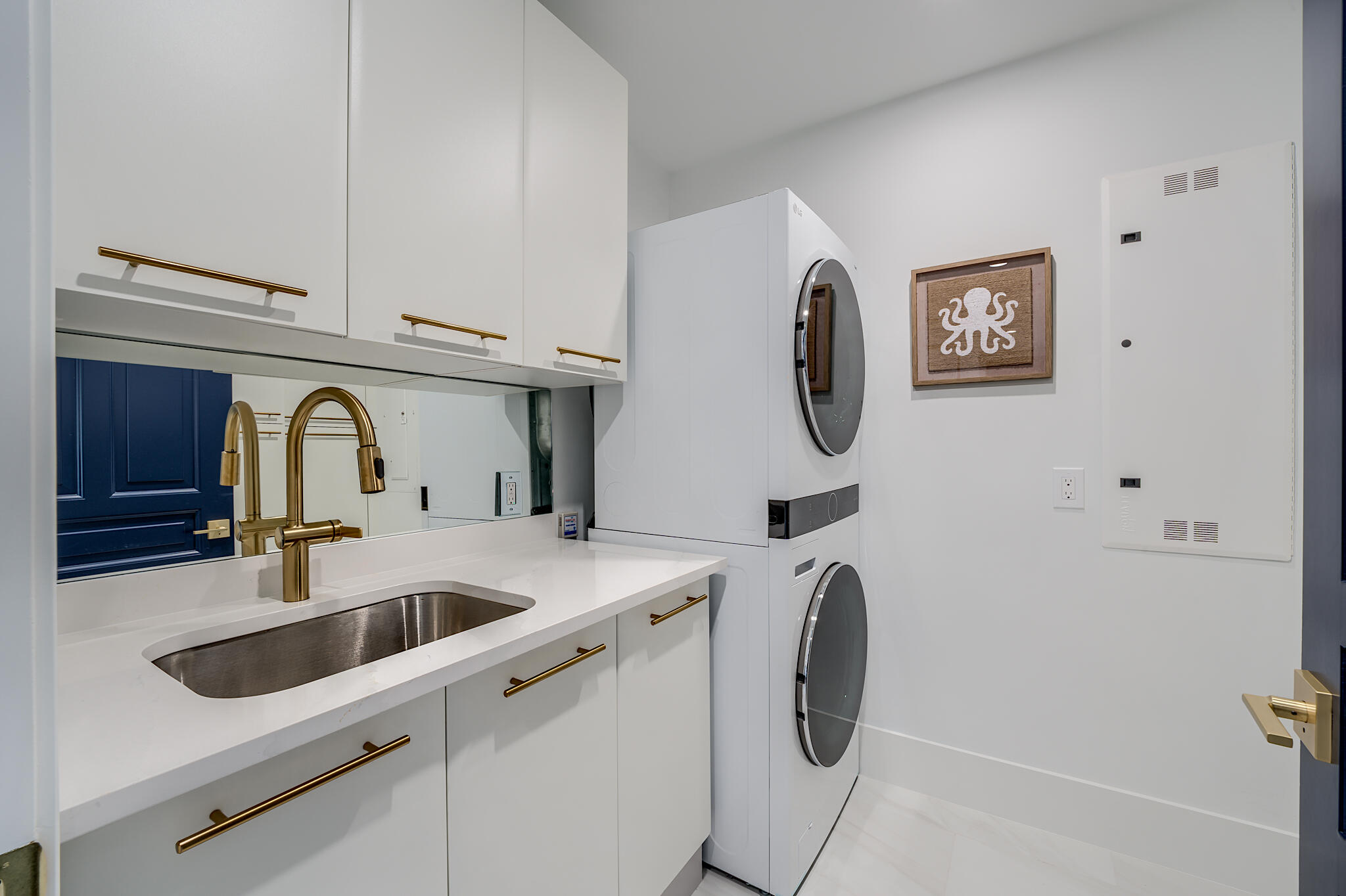 Marco Island, Florida, 34145, United States, 3 Bedrooms Bedrooms, ,4 BathroomsBathrooms,Residential,Active,2015431