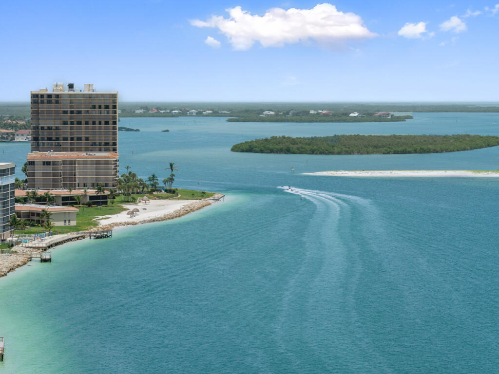 Marco Island, Florida, 34145, United States, 3 Bedrooms Bedrooms, ,4 BathroomsBathrooms,Residential,Active,1904725