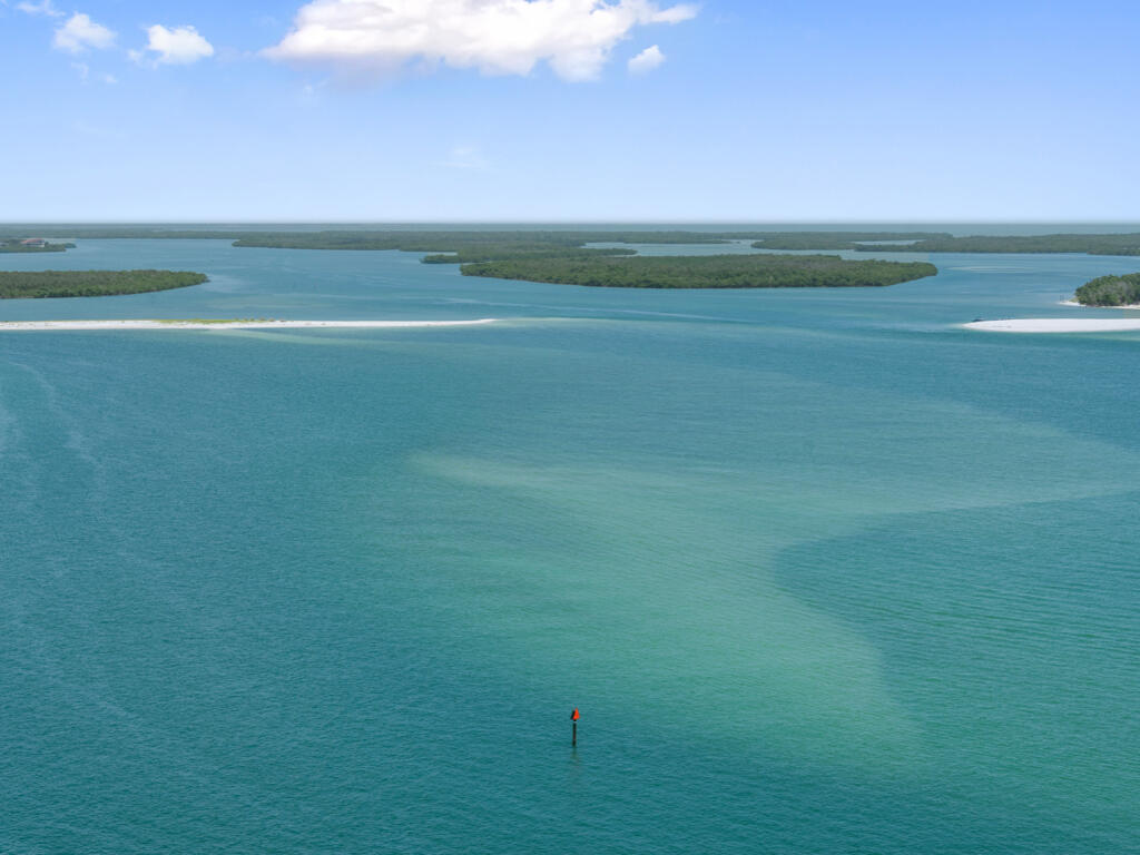 Marco Island, Florida, 34145, United States, 3 Bedrooms Bedrooms, ,4 BathroomsBathrooms,Residential,Active,1904725