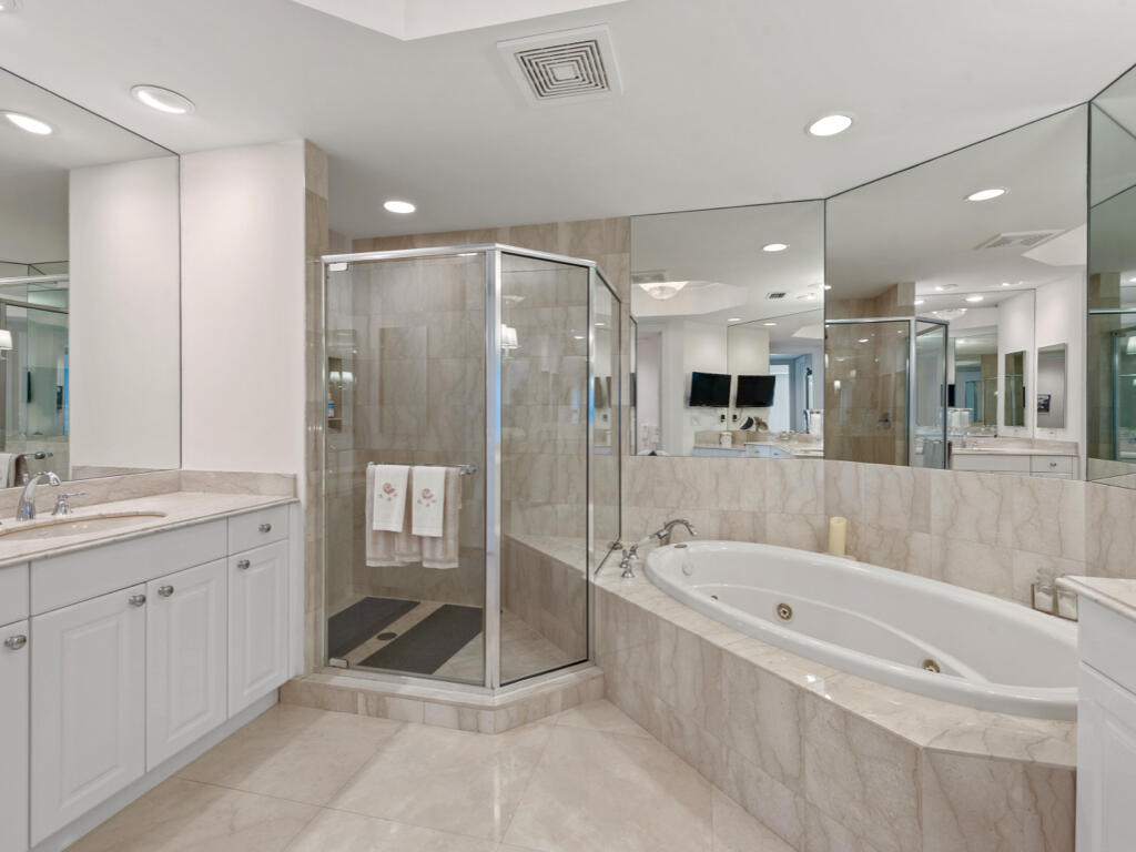 Marco Island, Florida, 34145, United States, 3 Bedrooms Bedrooms, ,4 BathroomsBathrooms,Residential,Active,1904725
