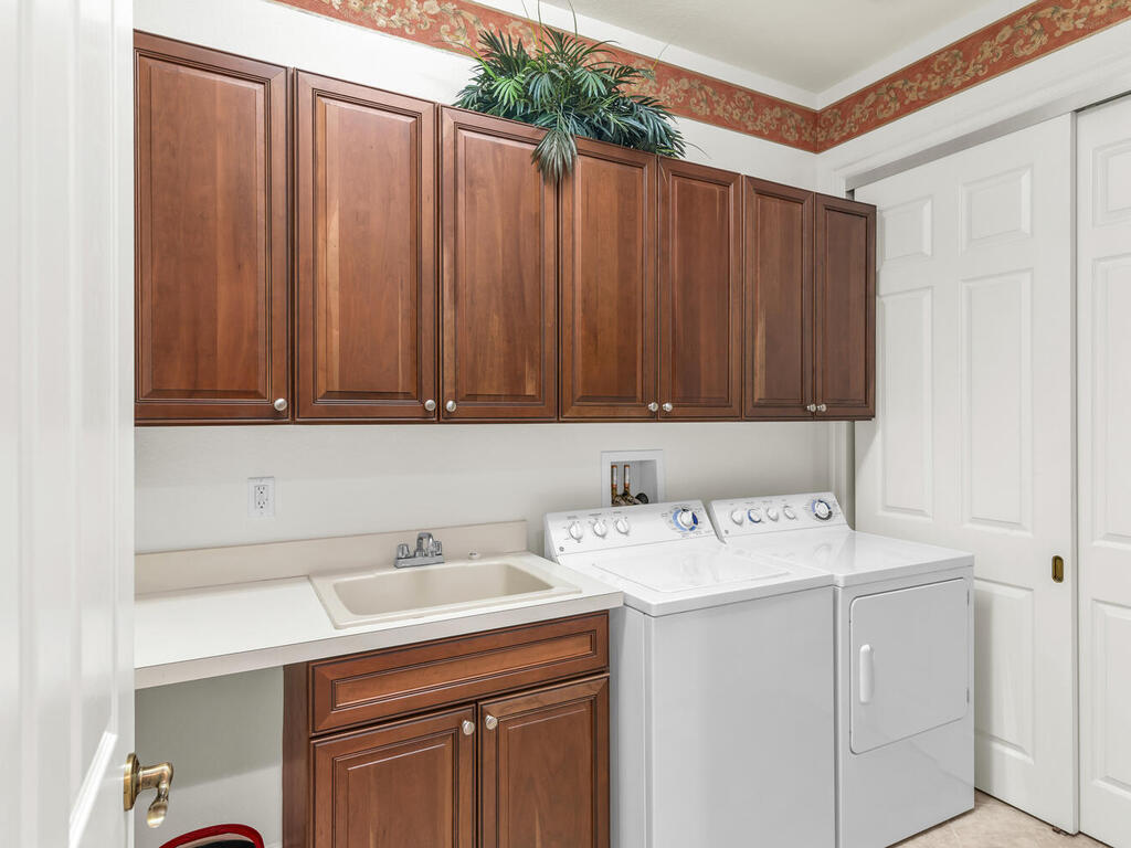 Naples, Florida 34113, United States, 3 Bedrooms Bedrooms, ,3 BathroomsBathrooms,Residential,Active,25752