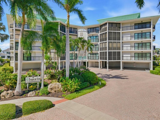 845 COLLIER CT APT 203, MARCO ISLAND, FL 34145 - Image f5a2d80e2811cd69e595aa84493c7ee7/623874078