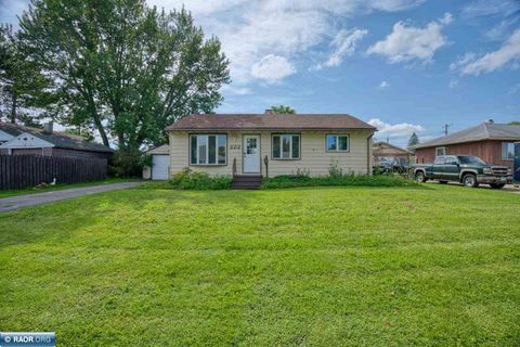 Photo of 222 Arlington Rd, Hoyt Lakes, MN 55750 (MLS # 148960)