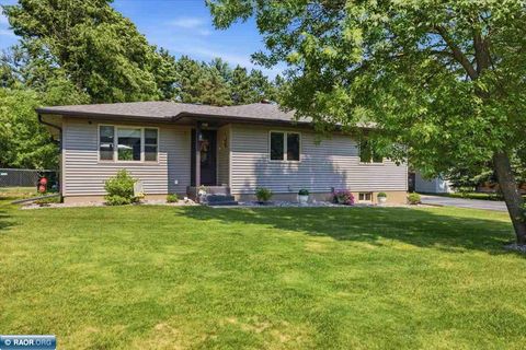 Photo of 4494 Woodlawn Cir, Eveleth, MN 55734 (MLS # 150274)