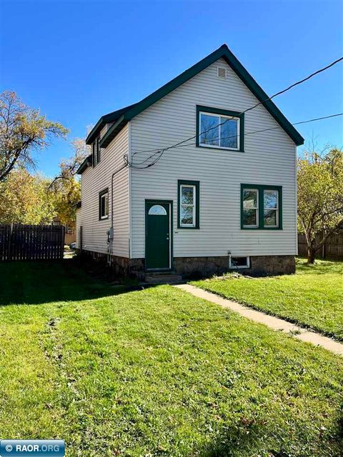 Photo of 1129 16th Ave, Hibbing, MN 55746 (MLS # 149256) Photo of 1129 16th Ave, Hibbing, MN 55746 (MLS # 149256)