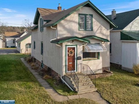 Photo of 1522 13th Ave E Ave, Hibbing, MN 55746 (MLS # 149316)