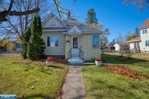 Photo of 101 Fayal Ave, Eveleth, MN 55734 (MLS # 149155)