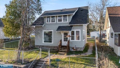 Photo of 604 3rd St NW, Chisholm, MN 55719 (MLS # 149860)