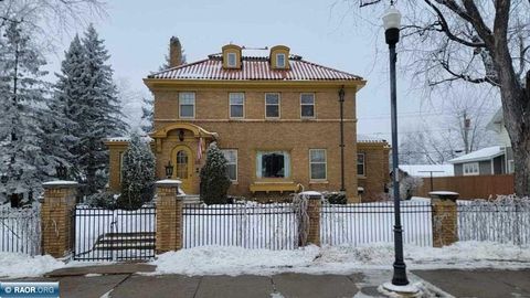 Photo of 1001 Howard Street, HIBBING, MN 55746 (MLS # 149426)