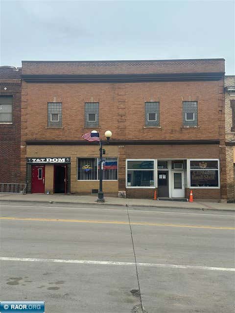 Photo of 210 Lake St W, Chisholm, MN 55719 (MLS # 150005)