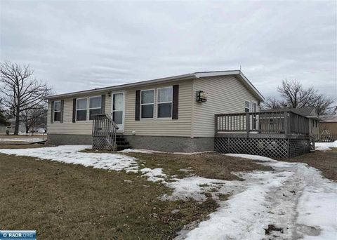Photo of 1702 Main Avenue, International Falls, MN 56649 (MLS # 149680)
