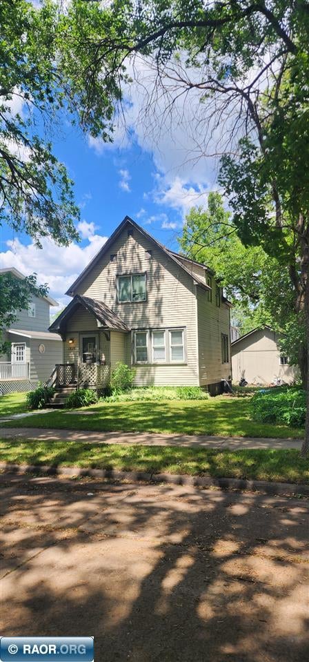 Photo of 1515 S 11th St, Virginia, MN 55792 (MLS # 150140)