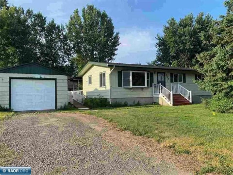 Photo of 208 Andover Rd, Hoyt Lakes, MN 55750 (MLS # 150766)