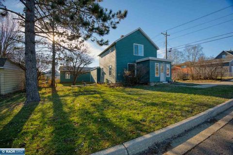 Photo of 109 E Florida Ave, Gilbert, MN 55741 (MLS # 149336)