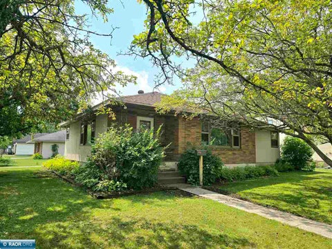 Photo of 1301 9th Street, International Falls, MN 56649 (MLS # 150389)