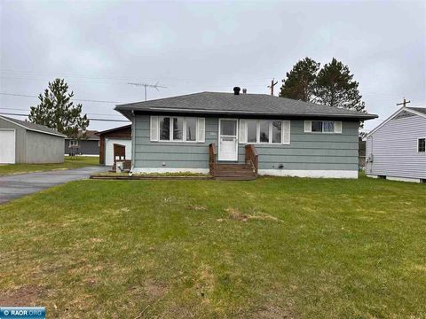 Photo of 328 Wyandotte Rd, Hoyt Lakes, MN 55750 (MLS # 149969)