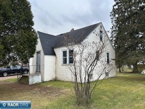 Photo of 1992 25th St, Hibbing, MN 55746 (MLS # 149347)