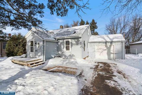 Photo of 2009 Carlton Ave, Cloquet, MN 55720 (MLS # 149403)