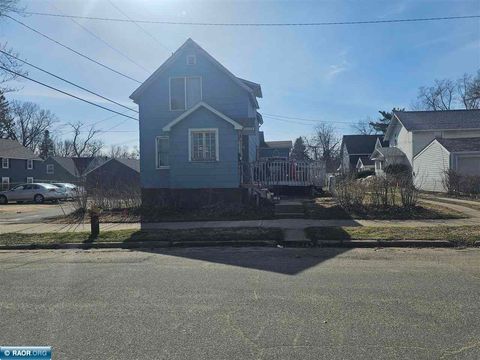 Photo of 1402 5th Ave, Virginia, MN 55792 (MLS # 149776)