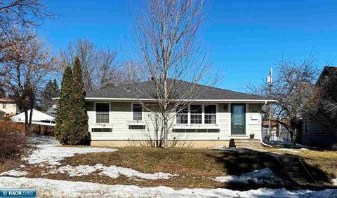 Photo of 811 7th Street, Virginia, MN 55792 (MLS # 149631)