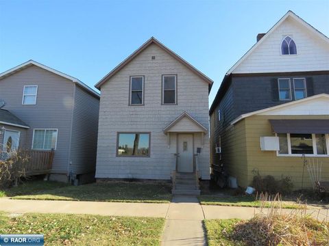 Photo of 410 Weeks Ave, Superior, WI 54880 (MLS # 149342)