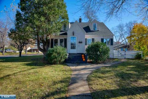 Photo of 2802 2nd Ave, Hibbing, MN 55746 (MLS # 149249) Photo of 2802 2nd Ave, Hibbing, MN 55746 (MLS # 149249)