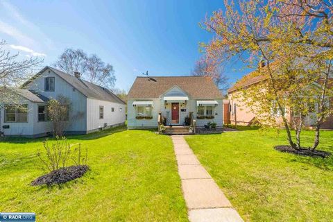 Photo of 1107 Douglas Ave, Eveleth, MN 55734 (MLS # 149997)