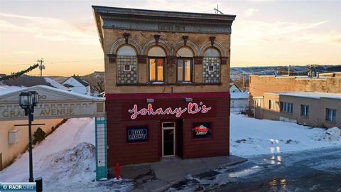 Photo of 301 Grant Ave, Eveleth, MN 55734 (MLS # 149448)