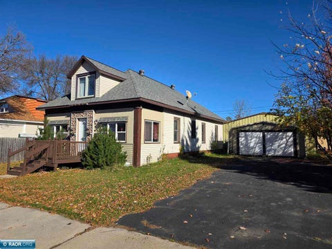 Photo of 320 Forest Street, Buhl, MN 55713 (MLS # 150846)