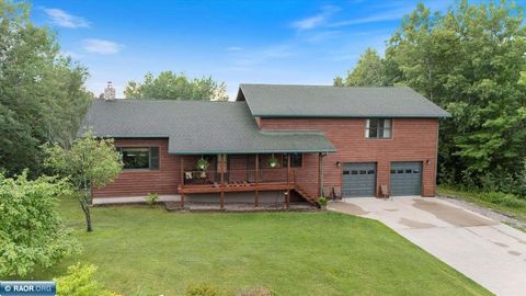 Photo of 509 15th Ave, Eveleth, MN 55734 (MLS # 149013)