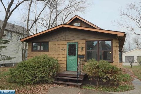 Photo of 1509 11th St S St, Virginia, MN 55792 (MLS # 149300)