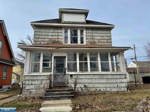 Photo of 505 8 1/2 St. S St, Virginia, MN 55792 (MLS # 149455)