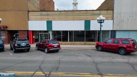 Photo of 326 Chestnut St, Virginia, MN 55792 (MLS # 148802)