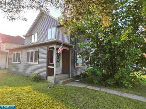 Photo of 702 NW 6th Street, Chisholm, MN 55746 (MLS # 150436)