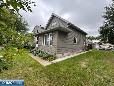 Photo of 718 11th St N St, Virginia, MN 55792 (MLS # 148963)