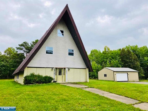 Photo of 500 Coventry Rd, Hoyt Lakes, MN 55750 (MLS # 150690)