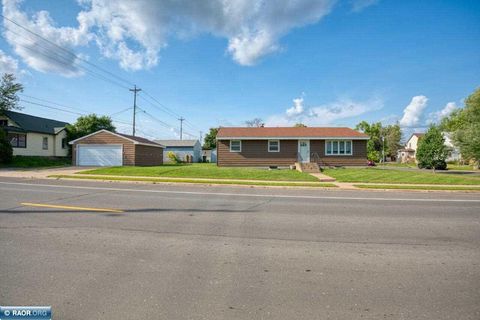 Photo of 115 25th St, Hibbing, MN 55746 (MLS # 148857)