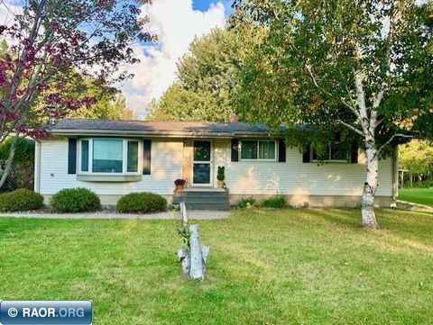 Photo of 204 5th St E St, Aurora, MN 55705 (MLS # 149047)