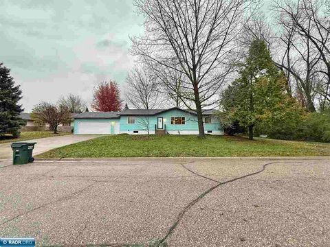 Photo of 321 11th Ave, Elbow Lake, MN 56531 (MLS # 149250) Photo of 321 11th Ave, Elbow Lake, MN 56531 (MLS # 149250)